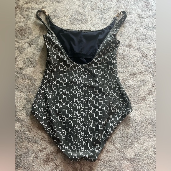 MICHEAL KORS- “Cruise” One piece bathing suit Sz.8 - Picture 2 of 4